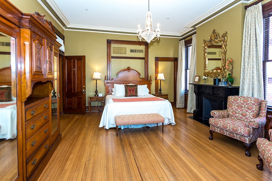 Guest Rooms At Our Historic Savannah Bed And Breakfast