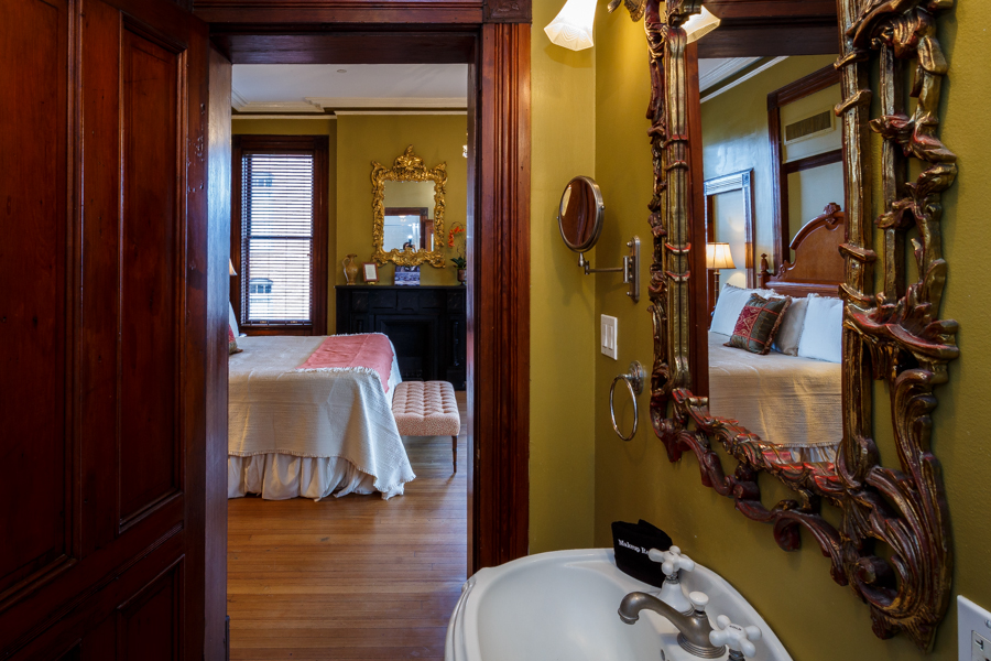 Guest Rooms At Our Historic Savannah Bed And Breakfast